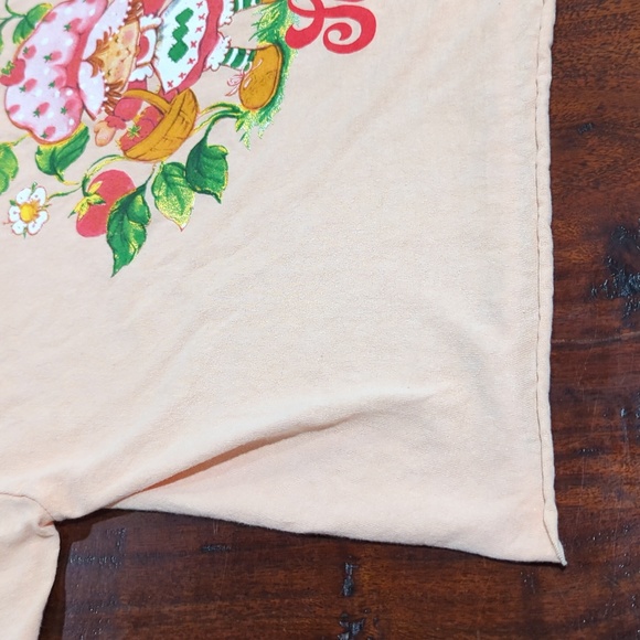 NWOT Strawberry Shortcake Raw Hem Tee T-shirt XL - Picture 8 of 8